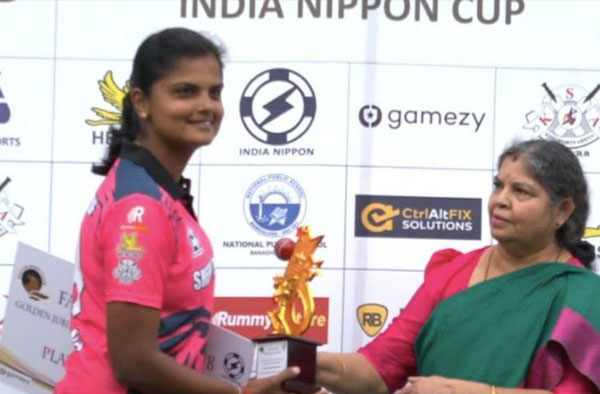 Niranjana Nagarajan Awarded Player of the Match