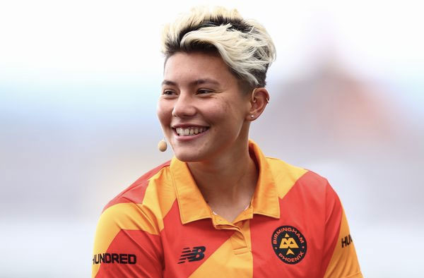 Issy Wong for Birmingham Pheonix