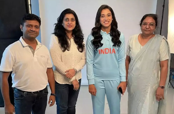 Smriti Mandhana invests in Gurgaon based D2C Startup