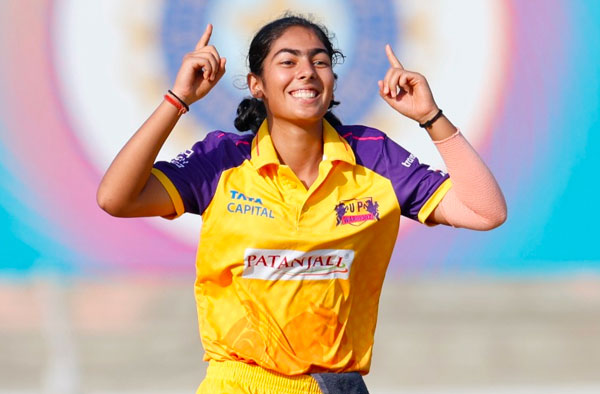 Parshavi Chopra in action for UP Warriorz. PC: Twitter