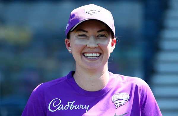 Hobart Hurricanes extends contract with Rachel Trenaman for the next 2 seasons