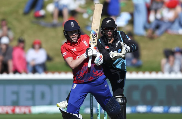England seals T20I series 4-1 against New Zealand in their own backyard