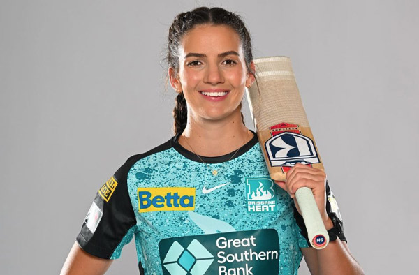 Charli Knott, Queensland
