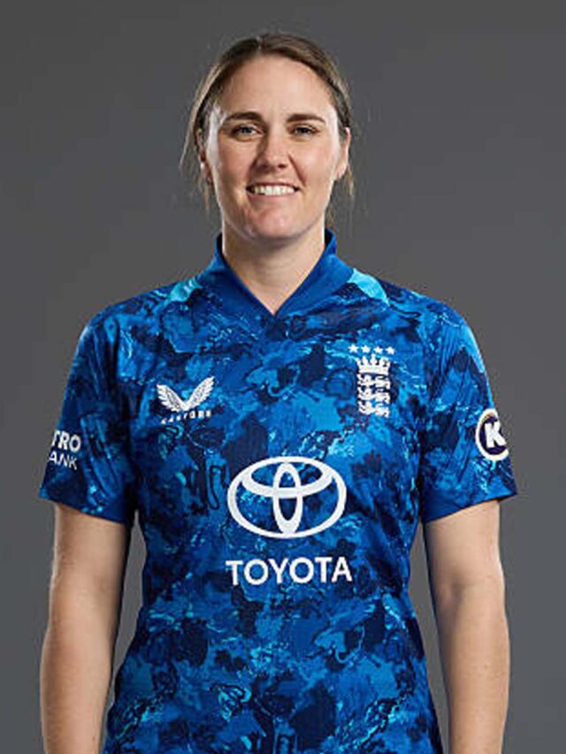 See Pictures: England Women’s Team in their Latest ODI Jersey for 2025 Season