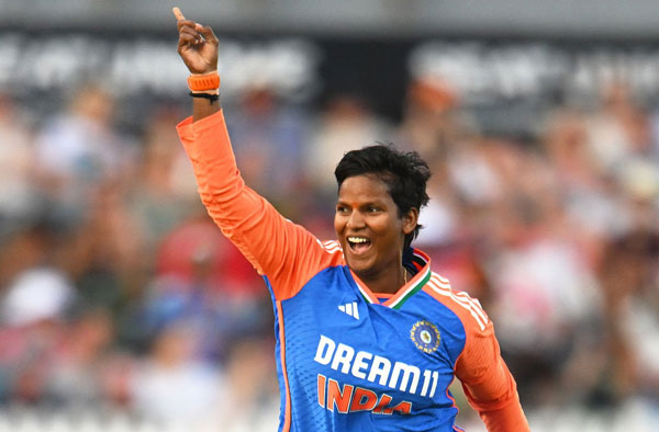 India’s Star All-Rounder Deepti Sharma Completes 300 International Wickets. PC: Getty